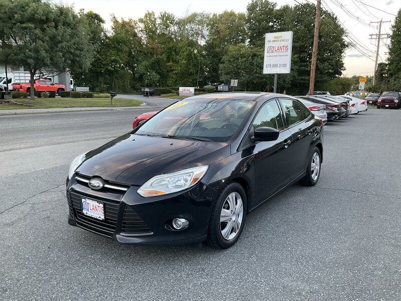 Used 2012 Ford Focus SE FWD image 1