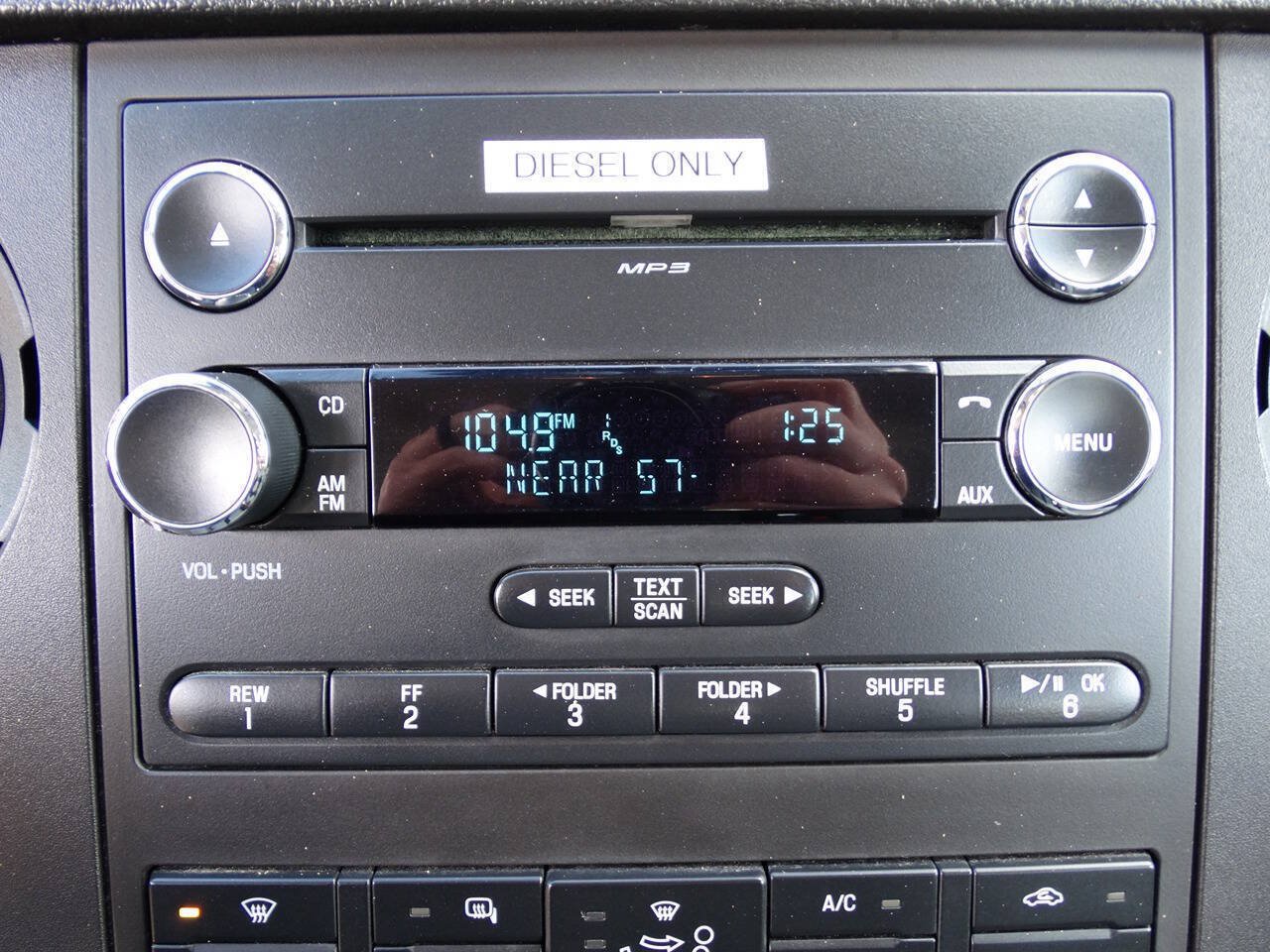 Used 2015 Ford F250 4x4 Crew Cab XL w/ Power Equipment Group image 17