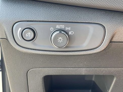 Used 2024 Chevrolet TrailBlazer ACTIV w/ Driver Confidence Package image 29