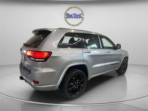 Used 2021 Jeep Grand Cherokee Laredo X AWD/4WD image 6