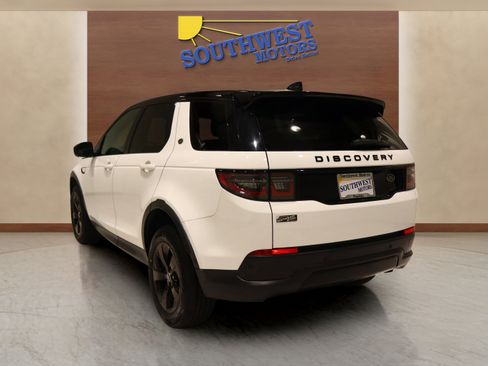 Used 2021 Land Rover Discovery Sport S image 2