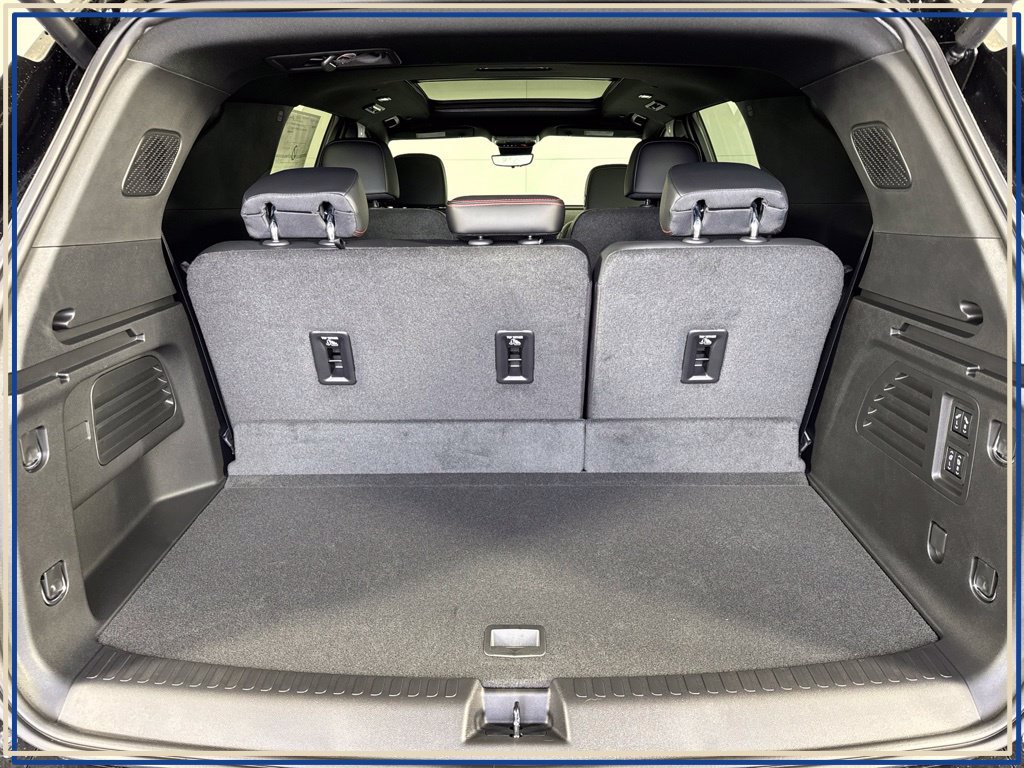 New 2027 Chevrolet Traverse RS AWD/4WD image 38