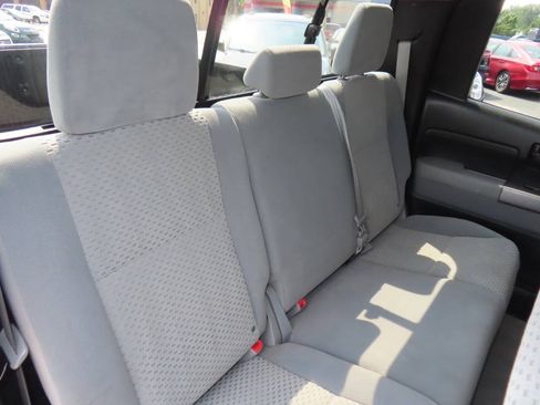 Used 2011 Toyota Tundra 4x4 Double Cab w/ Tow Pkg image 39