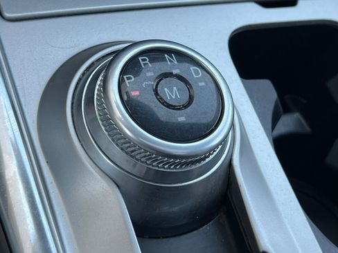 Used 2020 Ford Explorer Platinum w/ Premium Technology Package image 23