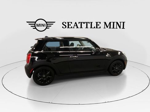 Used 2019 MINI Cooper 2-Door Hardtop FWD image 12