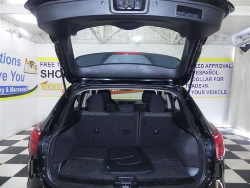 Used 2019 Nissan Rogue Sport SV image 25