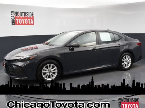 Used 2025 Toyota Camry LE image 1