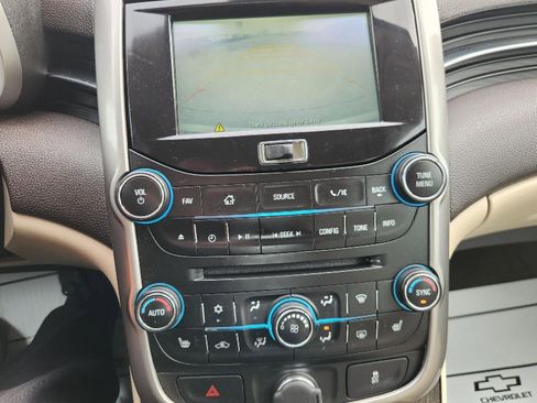 Used 2015 Chevrolet Malibu LT w/ Leather Package image 14