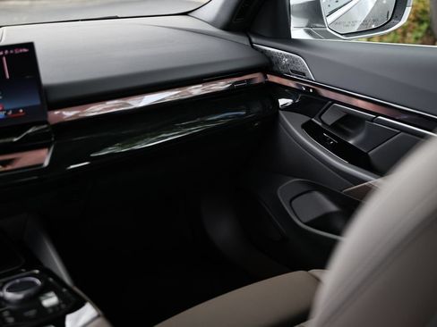 New 2027 BMW 530i w/ Premium Package RWD image 32