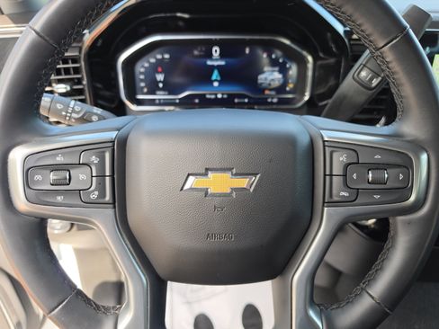 Used 2025 Chevrolet Silverado 1500 LT RWD image 32