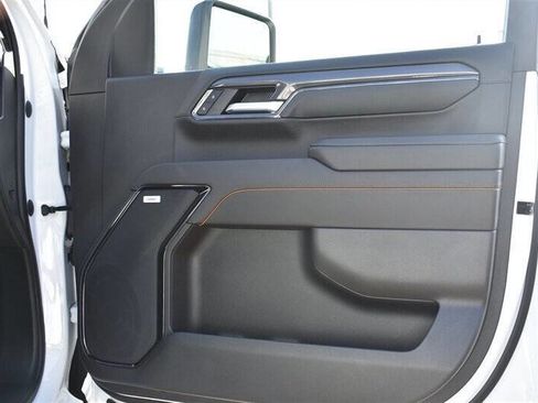 Used 2024 GMC Sierra 3500 AT4 w/ AT4 Preferred Package image 28