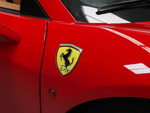 Certified 2012 Ferrari 458 Spider RWD image 9