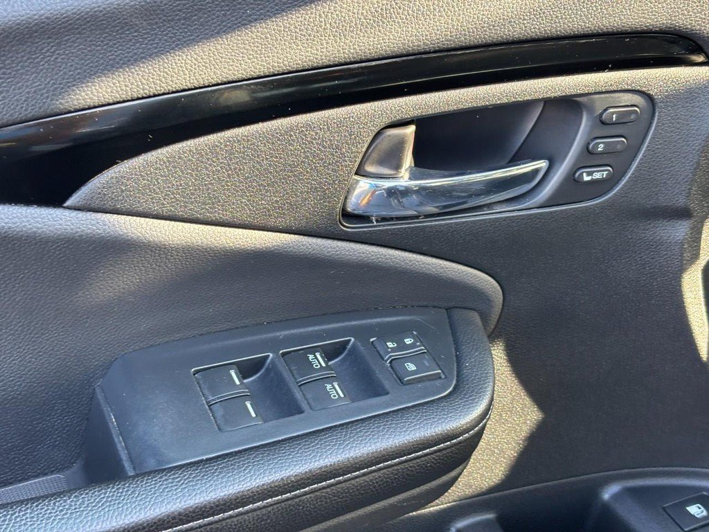 Used 2020 Honda Ridgeline RTL-E image 17