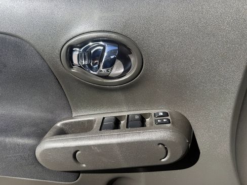 Used 2010 Nissan Cube 1.8 S Krom Edition w/ Interior Designer Pkg image 23