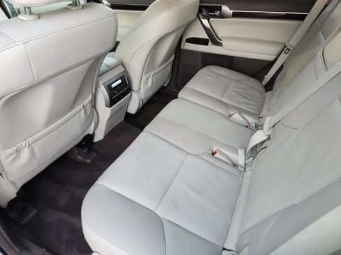 Used 2015 Lexus GX 460 image 29