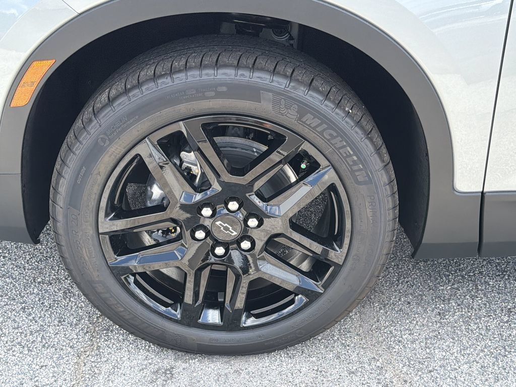 New 2026 Chevrolet Blazer LT w/ LPO, Floor Liner Package FWD image 22