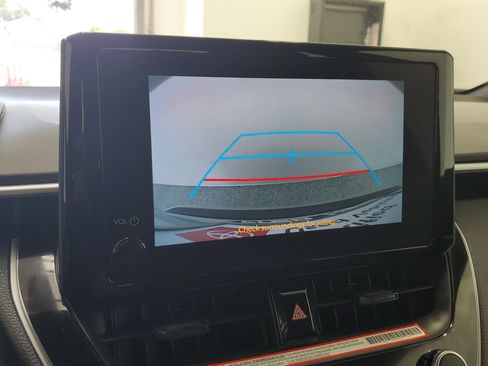 Used 2025 Toyota Corolla SE FWD image 29