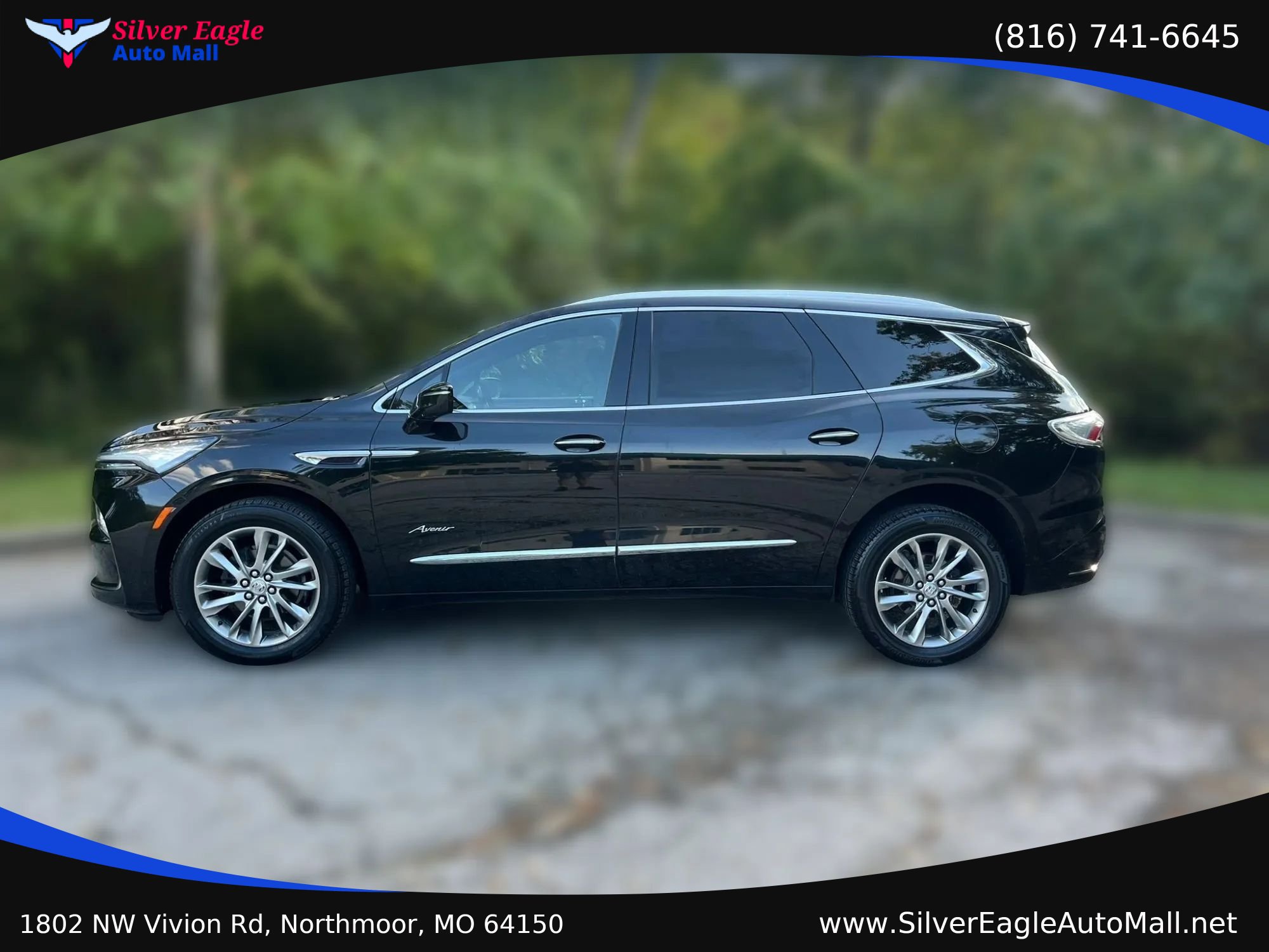 Used 2023 Buick Enclave Avenir w/ Avenir Technology Package AWD/4WD image 2