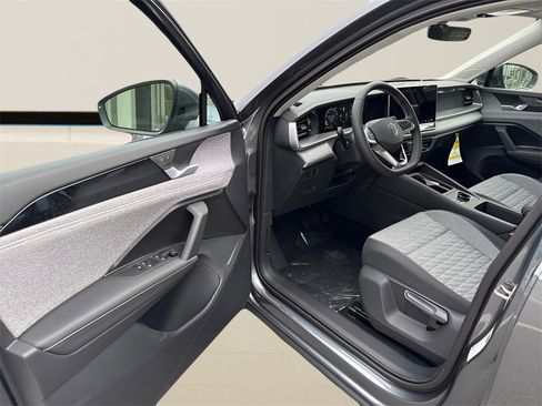 New 2026 Volkswagen Tiguan S image 17