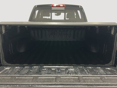 Used 2015 GMC Sierra 1500 SLT w/ SLT Crew Cab Value Package image 21