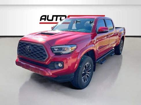 Used 2022 Toyota Tacoma TRD Sport w/ Technology Package RWD image 3
