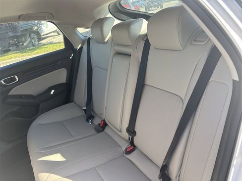 Used 2023 Honda Civic EX-L image 32
