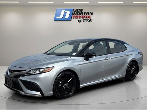 Used 2024 Toyota Camry XSE w/ Navigation Package FWD image 1