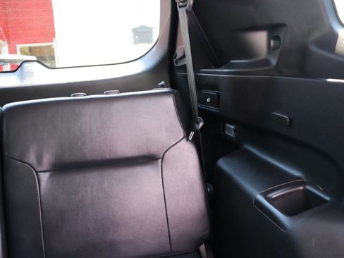 Used 2024 Mitsubishi Outlander AWD image 25