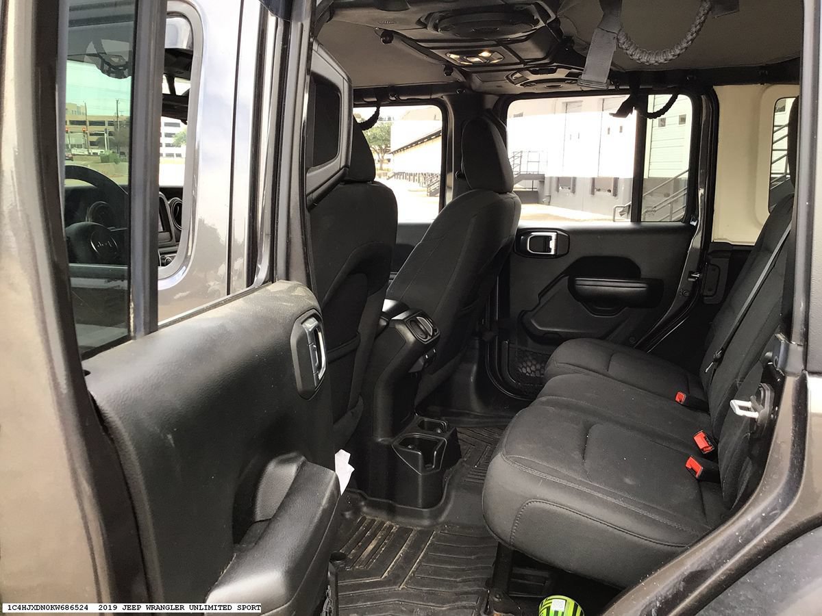 Used 2019 Jeep Wrangler Unlimited Sport S AWD/4WD image 9