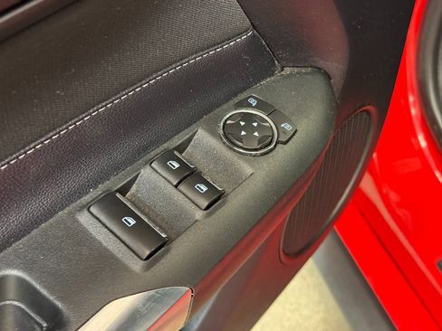 Used 2018 Ford Mustang Convertible image 10