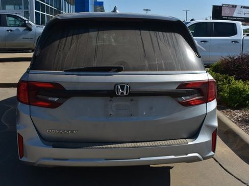 Used 2025 Honda Odyssey EX-L image 5