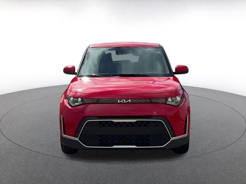 Used 2025 Kia Soul LX w/ LX Technology Package image 4
