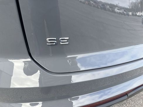 New 2026 Volkswagen Atlas Cross Sport SE AWD/4WD image 7