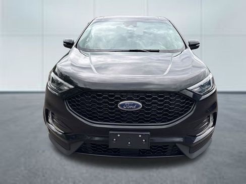 Used 2020 Ford Edge ST-Line w/ Cold Weather Package AWD/4WD image 6