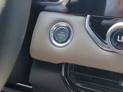 New 2026 GMC Canyon Denali AWD/4WD image 17