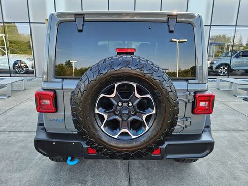 Used 2023 Jeep Wrangler Unlimited Rubicon 4xe w/ Cold Weather Group AWD/4WD image 6