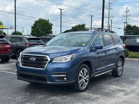 Used 2022 Subaru Ascent Limited w/ Technology Package AWD/4WD image 3