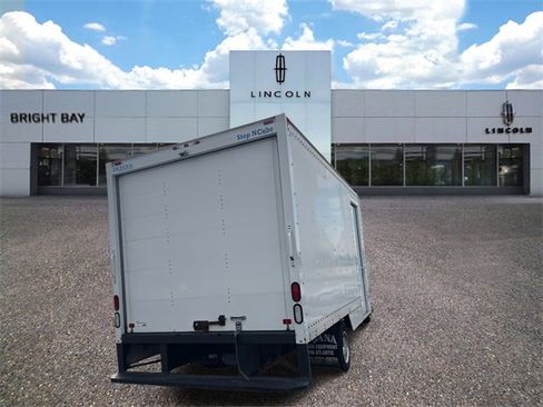 Used 2019 Ford E-350 and Econoline 350 Super Duty w/ Power Windows & Locks Group image 4