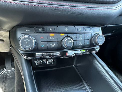 Certified 2024 Dodge Durango GT AWD/4WD image 28