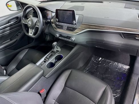 Certified 2019 Nissan Altima 2.0 Platinum FWD image 33