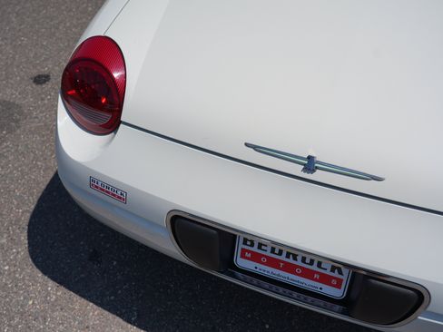 Used 2002 Ford Thunderbird RWD image 29