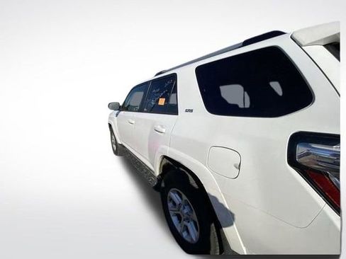 Used 2024 Toyota 4Runner SR5 Premium image 5