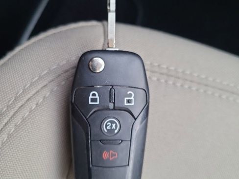 Used 2022 Ford Ranger XLT w/ Equipment Group 302A High image 15