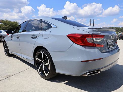 Used 2022 Honda Accord Sport image 4
