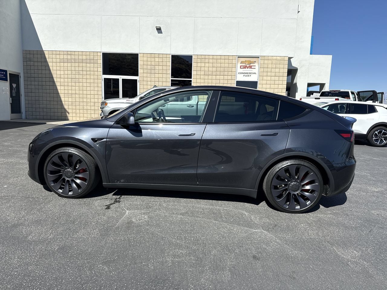 Used 2024 Tesla Model Y Performance AWD/4WD image 5