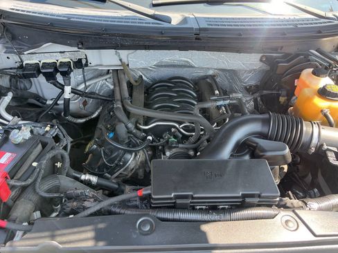 Used 2013 Ford F150 XLT w/ Mid Equipment Group AWD/4WD image 32