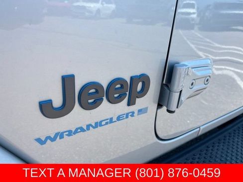 Used 2024 Jeep Wrangler High Altitude AWD/4WD image 10