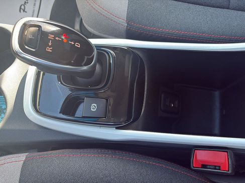 Used 2020 Chevrolet Bolt LT FWD image 18