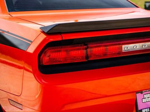 Used 2009 Dodge Challenger R/T RWD image 48