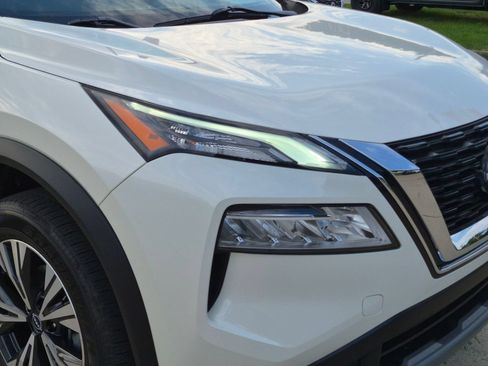 Certified 2023 Nissan Rogue SV w/ SV Premium B Package AWD/4WD image 36